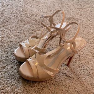Beige Gianni Bini Heels